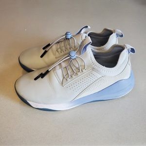 Clove Nursing Shoes Women's 8